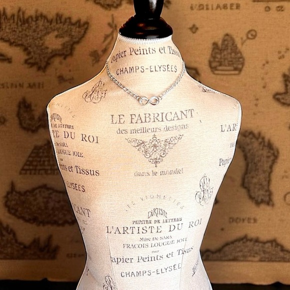 Dragons Tail SilverToned Infinity Symbol Pendant Necklace DND Inspired 19” - Picture 16 of 17